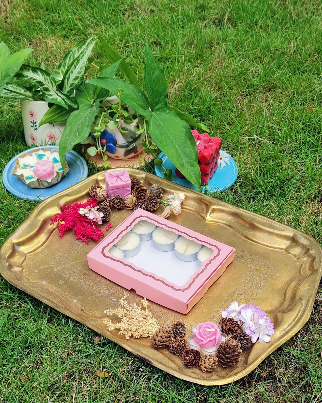 12 Tealights Light Pink (Foil) 12 Tealights Light Pink (Foil)