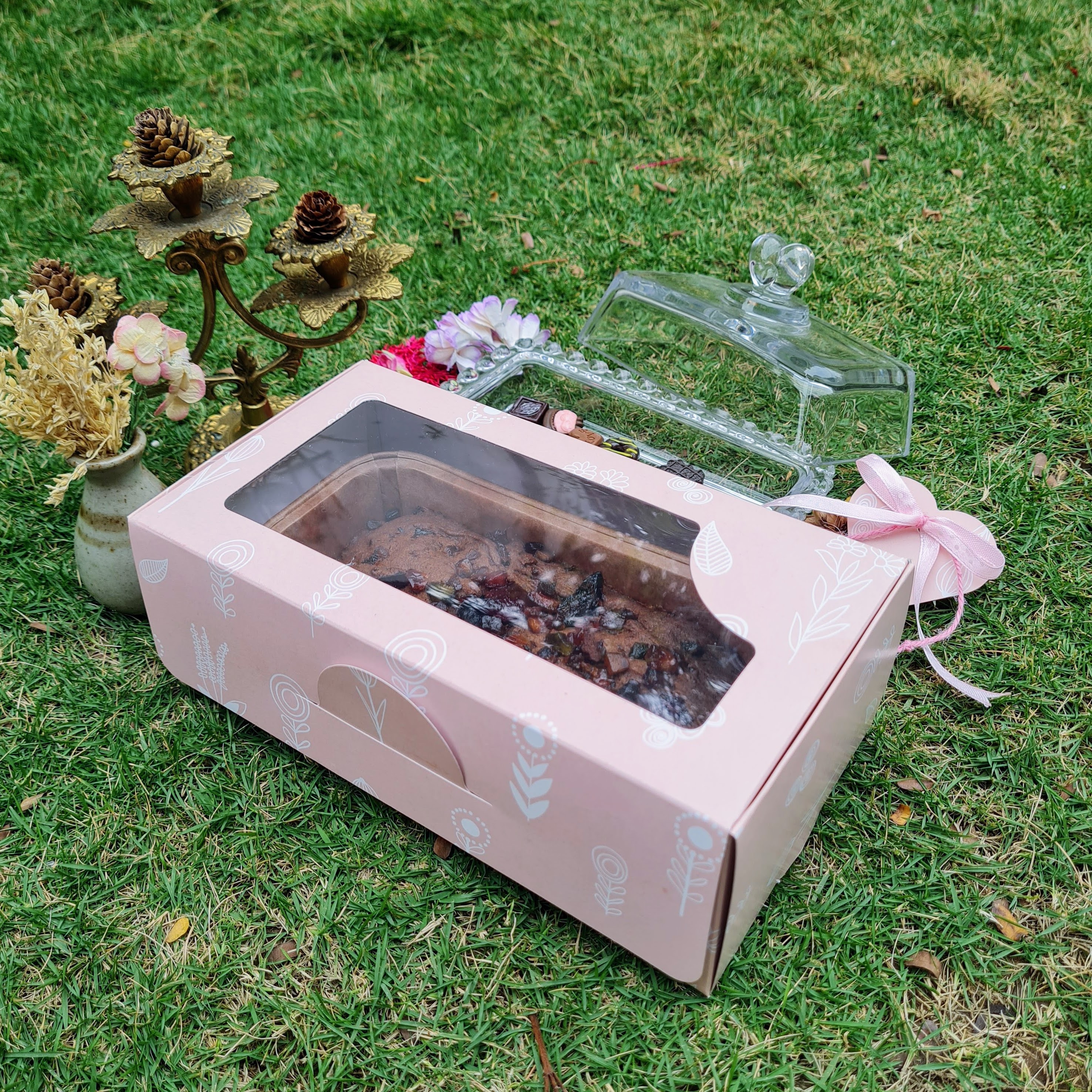 Plum Cake / Bread Box Thoda Sa Pink Plum Cake / Bread Box Thoda Sa Pink